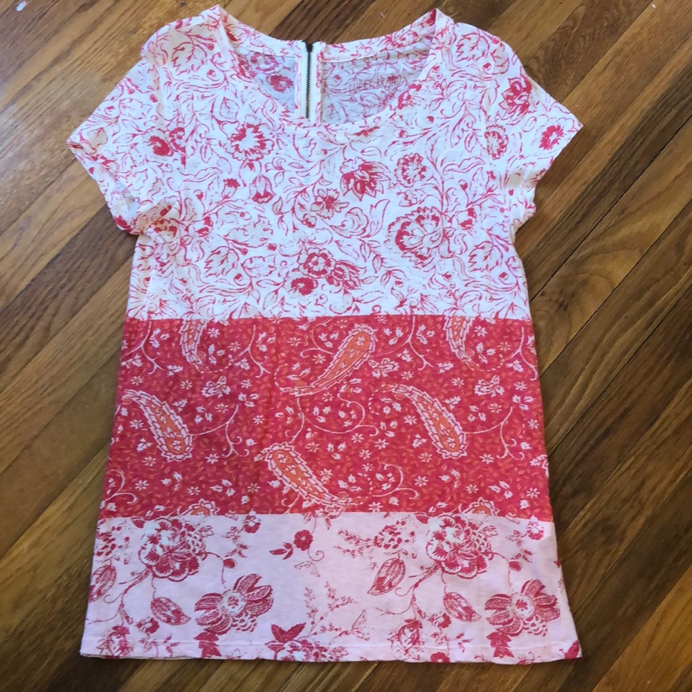 Lucky Brand t shirt.